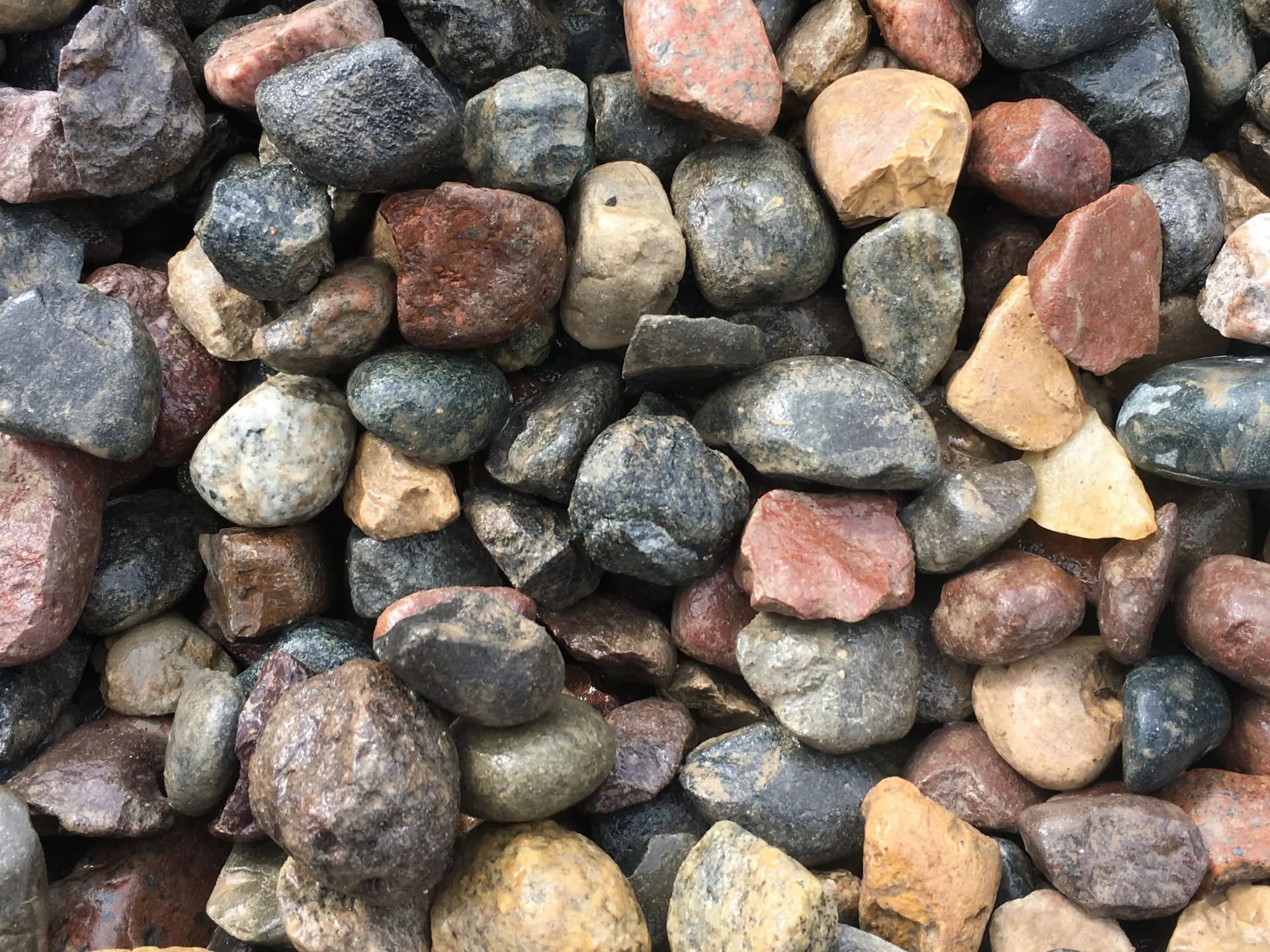 Blog post How Mixing 1.5” River Rock Into 6–18” Fieldstone Strengthens Minnesota Riprap Shorelines image